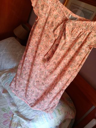 Top Pull&Bear floral naranja/rosa
