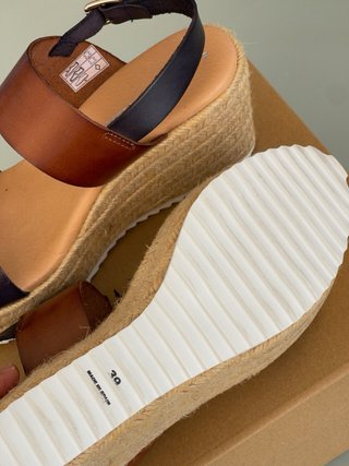 Sandalias cuña piel MARIE SHOES T.39