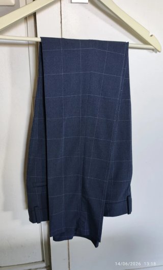 Traje chaqueta y pantalón a cuadros, azul