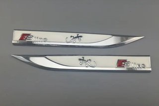 EMBLEMAS LATERALES AUDI S LINE