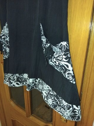 Vestido playero negro con bolsillos