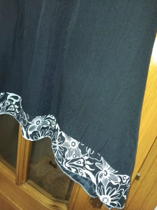 Vestido playero negro con bolsillos