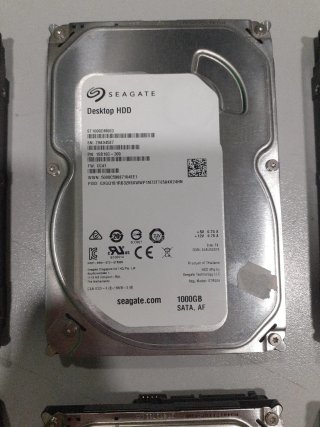 Lote 8 Discos Duros SATA 3.5 1TB