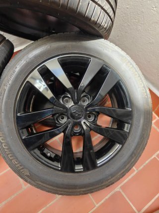 Llantas Hyundai i30 Originales Negras.