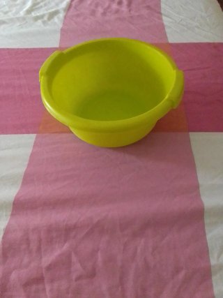 Barreño amarillo