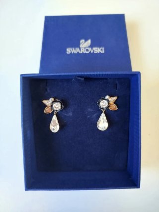 Conjunto Bouquet Swarovski (Collar y Pendientes).