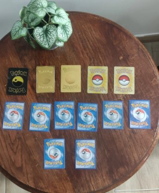 13 Cartas Pokémon Varias