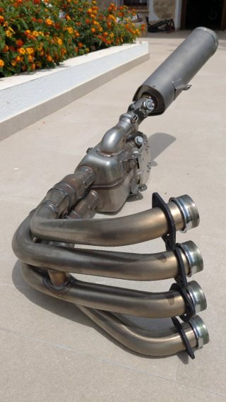 Sistema de escape Yamaha R6 2017-2026