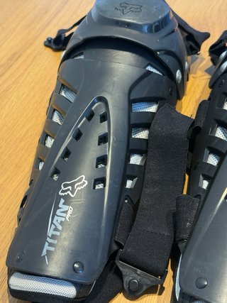 Rodilleras Fox Titan Pro Enduro