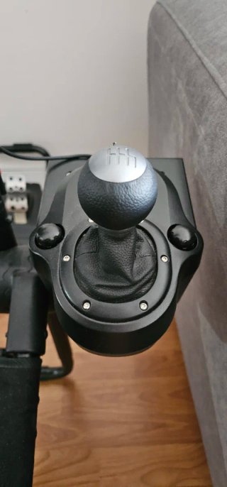 Logitech G29 + Playseat GT Lite
