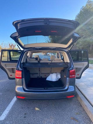 Volkswagen Touran 2011