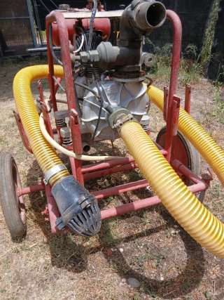 Bomba agua motorizada con chasis