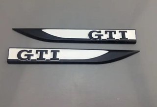 EMBLEMAS LATERALES VOLKSWAGEN GTI