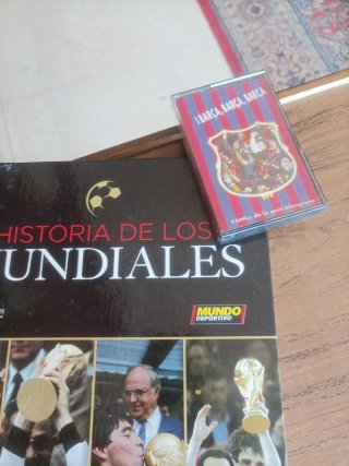libro de Historia de los Mundiales+cassette Barça