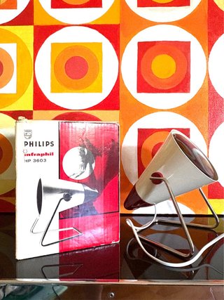 Lámpara de mesa Infraphil de Charlotte Perriand