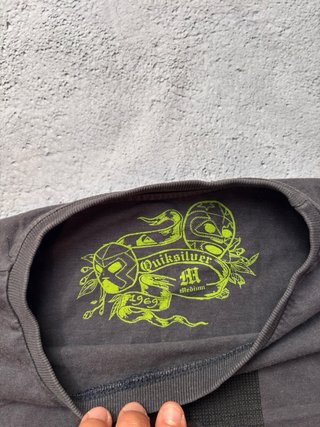 Camiseta Quiksilver manga larga gris