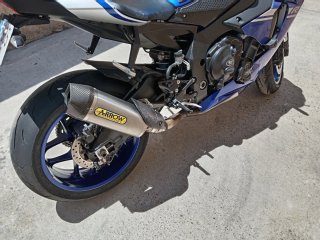 Yamaha R1