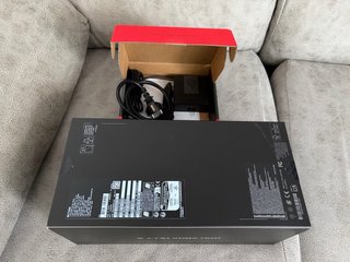 Asus ROG Ally + Cargador 100W