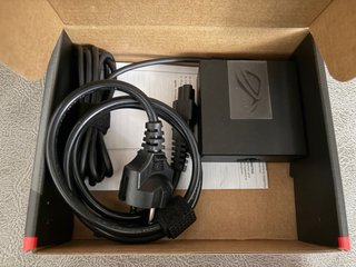 Asus ROG Ally + Cargador 100W