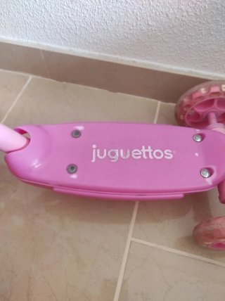 Patinete infantil Juguettos rosa