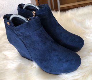 Botines Azul Marino terciopelo, detalles en dorado