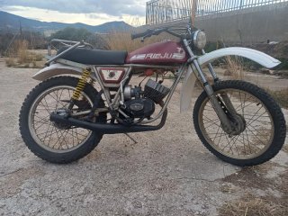 Rieju TT 505 Enduro Roja y Blanca
