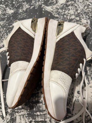 Zapatillas Michael Kors Blancas y Marrones