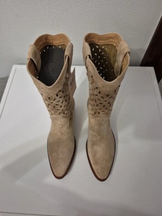 Botas Alpe Beige Flores Talla 37