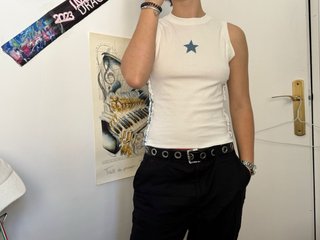 Camiseta tirantes blanca estrella azul