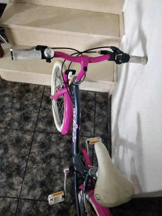 Bicicleta infantil rosa