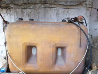 Depósito gasoil 2000L con bomba