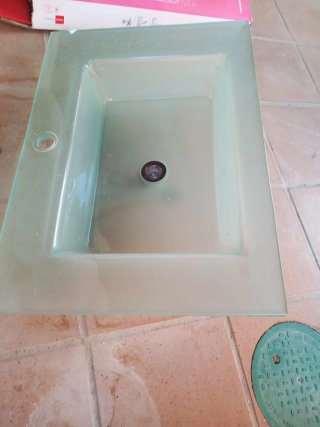 Lavamanos de cristal verde y transparente