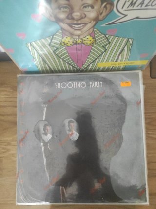 Maxi Single 4 x 24euros