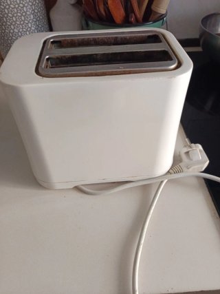 Tostadora blanca