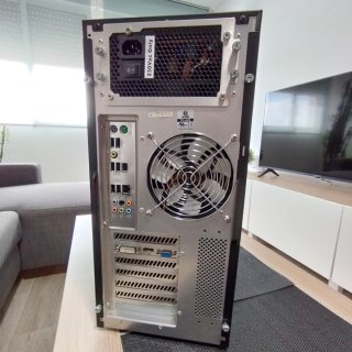 PC Sobremesa Lian Li Core2Quad