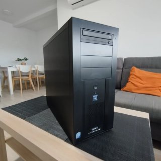 PC Sobremesa Lian Li Core2Quad
