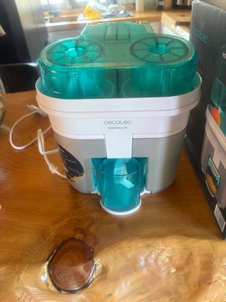 Exprimidor Cecotec Essentialvita Automático