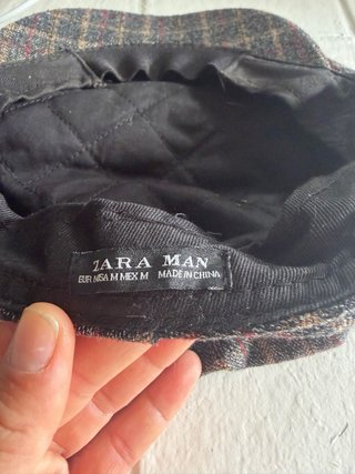 Boina Zara cuadros gris y beig