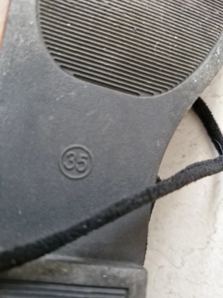 Sandalias Botín Negro y Marrón