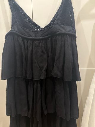 Vestido negro corto Zara