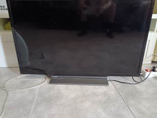 Toshiba 32 Smart TV con WiFi