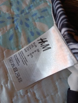 Bikini H&M hojas tropicales