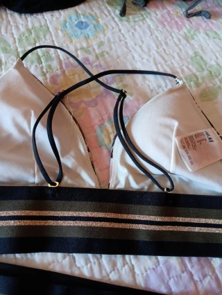 Bikini H&M hojas tropicales