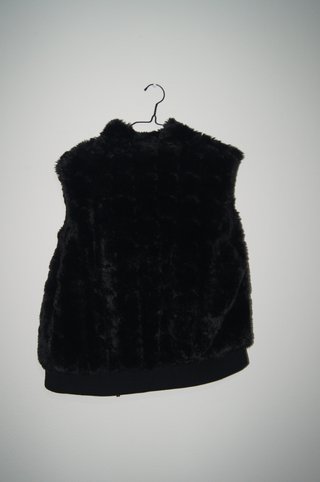 Colete preto pelo sintético tamanho L