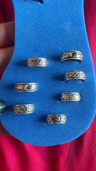 Anillos plateados étnicos ajustables