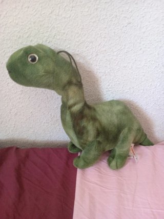 Lote Peluches:Bob Esponja, Dino, Pato, Oso y avión