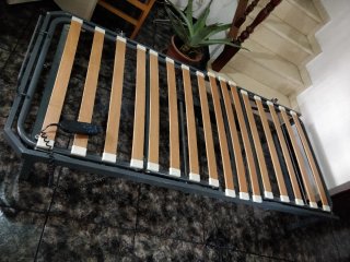 Cama articulada eléctrica