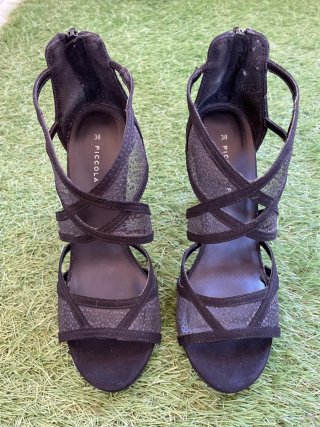 Zapatos de fiesta negros