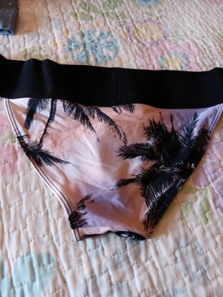 Braga bikini palmeras negra y rosa