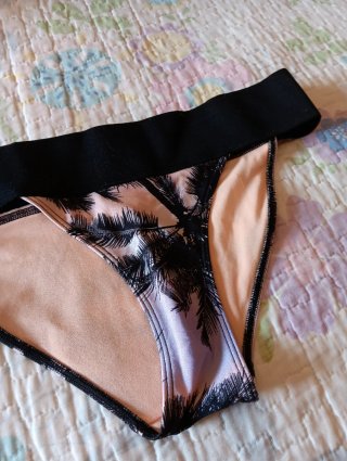 Braga bikini palmeras negra y rosa
